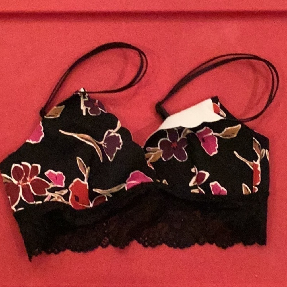 NWOT‎ Auden Bralette size XS